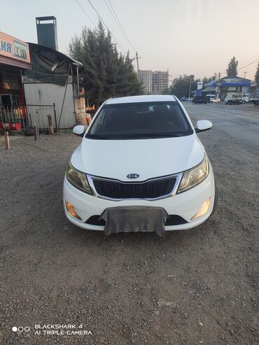 Kia: Kia Rio: 2015 г., 1.6 л, Механика, Бензин