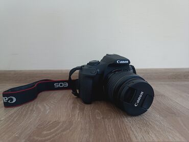 canon adapter: Canon 2000d eos kit 18-55mm Fotoaparatla birlikdə 2 çanta, şarj