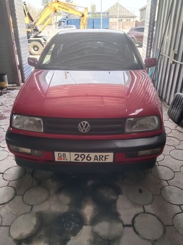 срочна сатылат машина: Volkswagen Vento: 1996 г., 1.8 л, Механика, Бензин, Седан