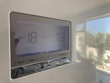 soyuducu alan: Soyuducu Bosch KGN86AW32U, Series 6 Bağ yerində az işlənib yeni — 3