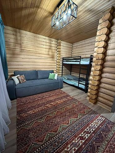 Посуточная аренда домов: Уютный деревянный дом для отдыха с большим общим пространством и — 12