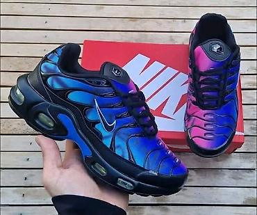 Patike: Nike Air Max Plus (TN) patike – više kolor varijanti - Ikoničan — 9