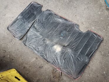 Auto delovi: Izolacija prednje haube Lada 2107 Riva. Polovno očuvano skinuto sa — 2