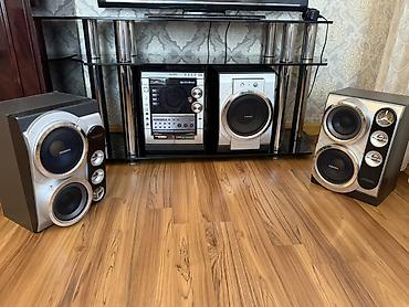 ses dinleyici cihaz: Samsung ev audio sistemi,tv altdigi — 1