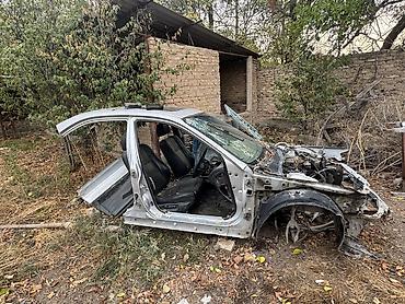 honda prelude 85: Продаю кузов без задней части вдруг кому надо Крыша, стойки, экран — 4