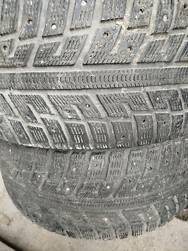 Шины: Зимние шины 225/45 R17, шипуемые (отверстия под шипы по всему — 2