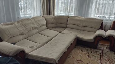 купить бэушный диван: Диван-кровать, цвет - Бежевый, Б/у