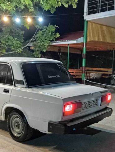 işlənmiş traktor təkərləri: Maşın idiyal vəziyyətdədir ötür sur masindi tekerler yenidi