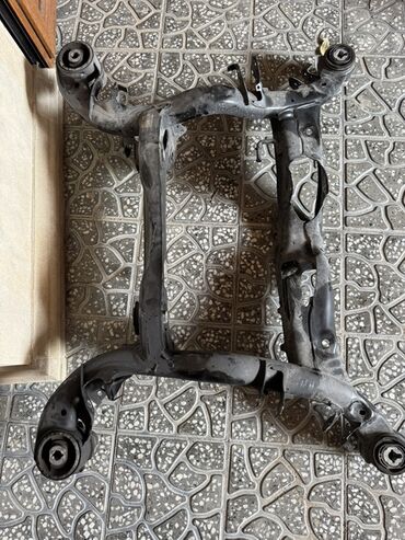 Bamperlər, buferlər: Ön, Audi A7, 2021 il, Almaniya, Ünvandan götürmə — 3