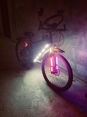 İdman velosipedləri: LED işıqlı velosiped – gecə sürüşləri üçün tam təchizatlı - Çərçivə — 3