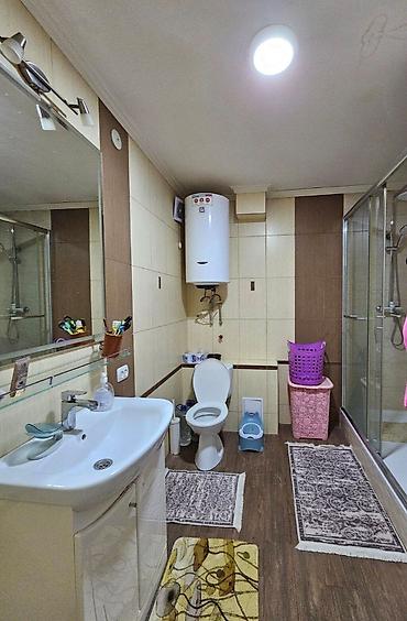 кв в токмоке: 3 комнаты, 69 м², 106 серия улучшенная, 4 этаж, Дизайнерский ремонт — 7