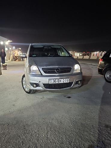 opel astra sükan: Opel Meriva, gümüşü rəng, ön sis faralı. Şəhərdaxili və ailə — 2