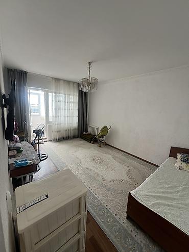 3: 1 комната, 1000000 м², 3 этаж, Старый ремонт — 5
