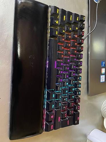Rampage V60 PL/OWER mexaniki klaviatura - Lay-out: TKL (kompakt