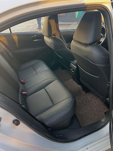 sprinter 2 2: Toyota Corolla: 2021 г., 1.8 л, Автомат, Гибрид, Седан — 6