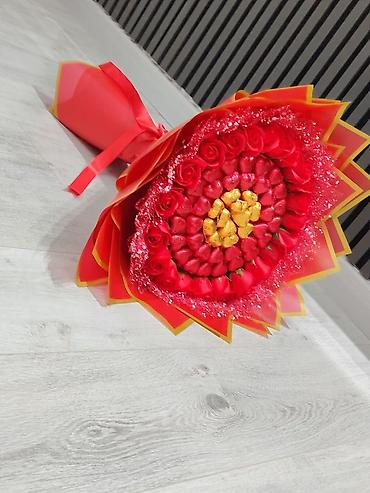 ucuz perde tul: Şokolad və gül kombinasiya dəsti – buket - Kompozisiya: Qırmızı — 1