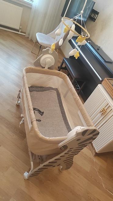 Oğlan və qız üçün, Yeni, Dördbucaq, Beşik, Dəst ilə, Matras ilə, Yellənmə mexanizmi ilə lalafo.az -da Oğlan və qız üçün, Yeni, Dördbucaq, Beşik, Dəst ilə, Matras ilə, Yellənmə mexanizmi ilə
