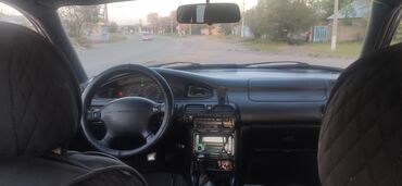 Mazda: Mazda 626: 1994 г., 1.8 л, Механика, Бензин, Хэтчбэк