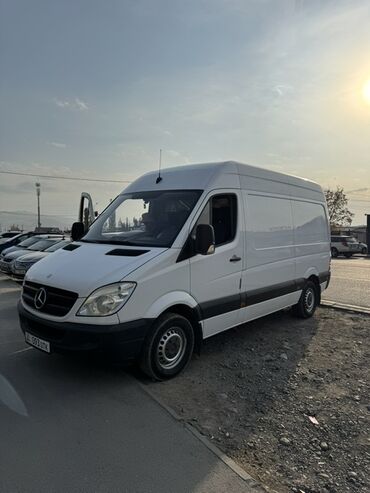 разбор ниссан алмера: Жеңил жүк ташуучу унаа, Mercedes-Benz, Стандарт, Колдонулган