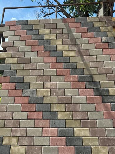 Евробрусчатка: 1.	 #ПрессБрусчатка Выдерживает грузовые авто! Позвонить: 	2 — 5