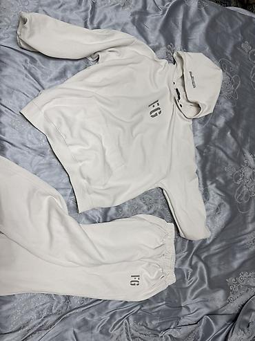 Костюмы с юбкой: Женская одежда — наборы и отдельные вещи 1) Национальный комплект из — 13