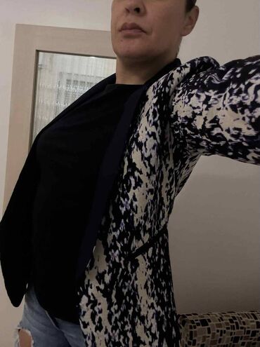 Sakoi: H&M, L, Viskoza — 8