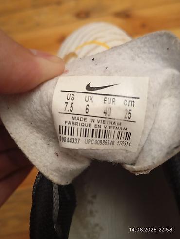 İdman və istirahət: Butslar Nike, Ölçü: 40, İşlənmiş — 2