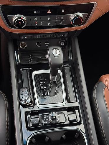 subaru outback xt: Ssangyong Rexton: 2020 г. — 4