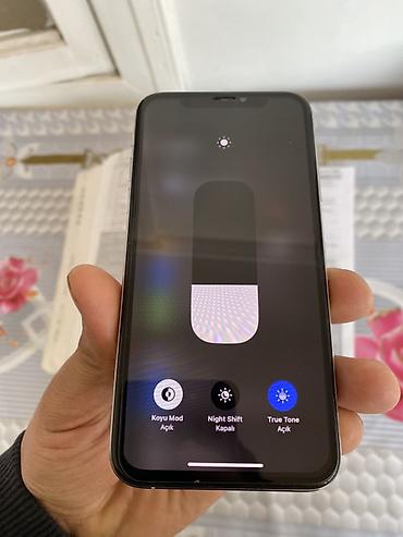 Apple iPhone: IPhone Xs, Gümüşü, Face ID — 8
