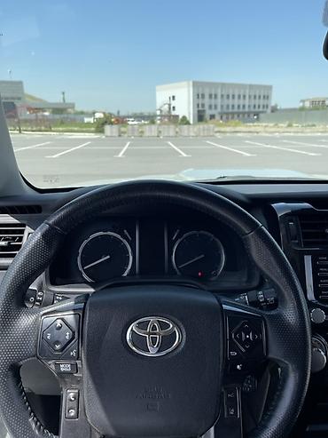 залить бетон: Toyota 4Runner: 2023 г., 4 л, Автомат, Бензин, Внедорожник — 8