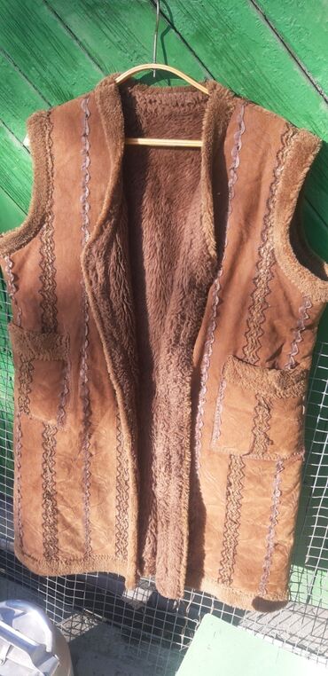 спортивное оборудование: Жылууланган, Ийленген, Күз-жаз, Кой териси, Узун модель, Чөнтөктөрү менен