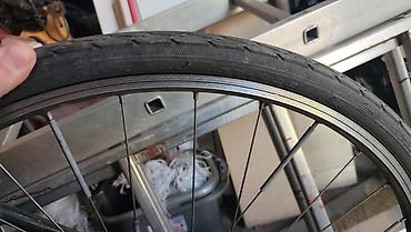 formula 1: Gradska/treking bicikla - Ram: aluminijumski, geometrija za udobnu — 5