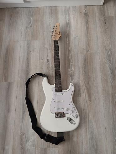 elektron gitara per page 40: 🎸 Satılır: Floyd EGS111 Elektro Gitar — Demək olar Yeni! 🎸 Yanvar — 3