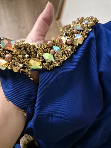 Ziyafət donları: Zərif qara axşam/gecə libası - Model: uzun, A-kəsimli, qollu (qısa — 10