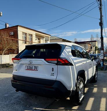 Toyota: Toyota RAV4: 2022 г. — 5