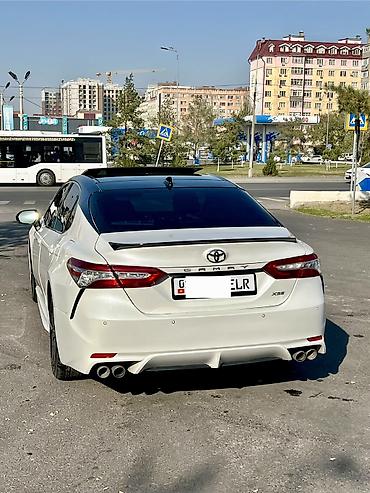 corolla 2022: Toyota Camry: 2018 г., Автомат, Бензин, Седан — 3