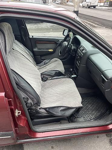 Opel: Opel Vectra: 1995 г., 1.8 л, Механика, Бензин, Седан — 9