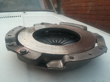 Auto delovi: Korpa kvačila lada karavan, lada niva 1. 6 i stariji modeli lada — 6