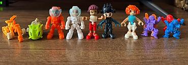 Oyuncaq fiqurlar: Kinder.1 eded - 1 azn. Barter var — 3