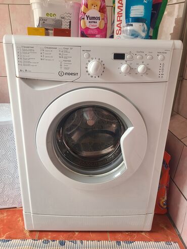 Стиральные машины: Стиральная машина Indesit, Б/у, Автомат, До 6 кг, Компактная