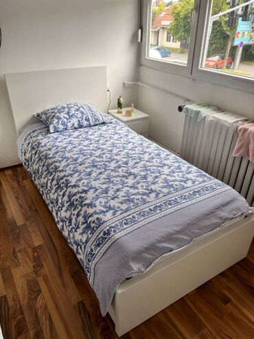 dnevna i spavaća soba u jednom: Prodajem IKEA komplet koji čini dušek, okvir kreveta i fioke. Razlog