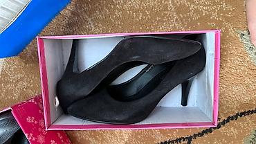 Сапоги: Продаю обувь балетки, сапожки белые новые 37 размер можно на 37,5 at lalafo.kg — 3 Сапоги: Продаю обувь балетки, сапожки белые новые 37 размер можно на 37,5 — 3