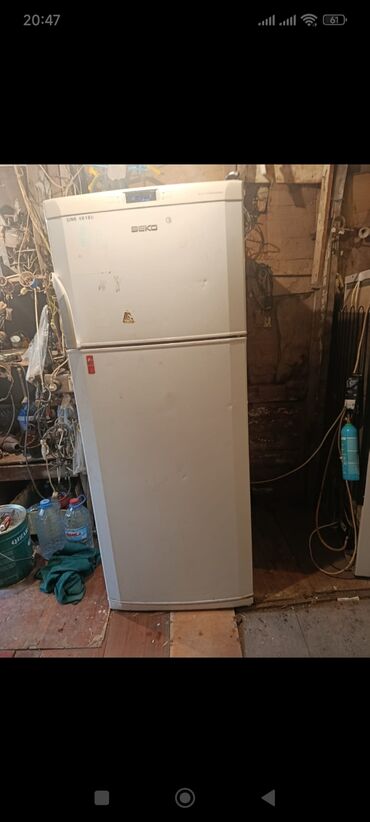 Meyvə və tərəvəz qurudan aparatlar: 2 qapılı Beko Soyuducu Satılır, rəng - Ağ