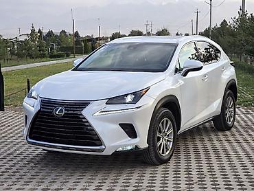 Lexus NX: 2017 г., 2 л, Автомат, Бензин, Кроссовер