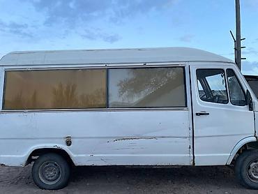 Mercedes-Benz: Mercedes-Benz T1: 1992 г., 2.9 л, Механика, Дизель, Бус — 10