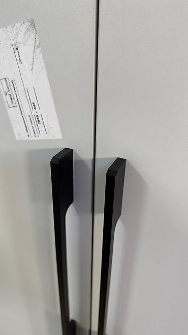 Шкафы для одежды: Шкаф трехдверный из ЛДСП. Качественная фурнитура — 11