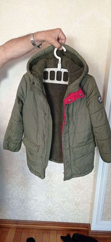 10 yaşlı uşaq paltarları: Original marines firmasının 7-8-9 yaşlı usaqlar üçün kurtka satılır