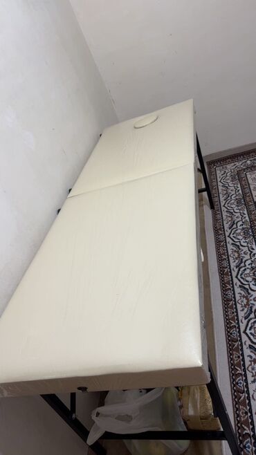 Çaydanlar: Masaj/Pedikyur üçün qatlanan masa - Rəng: açıq krem - Material