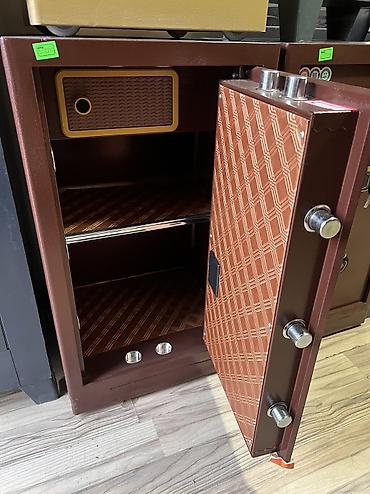 Сейфы для денег и документов: Сейфы китайские, местного производства, прочные замки. Для офиса, для — 8