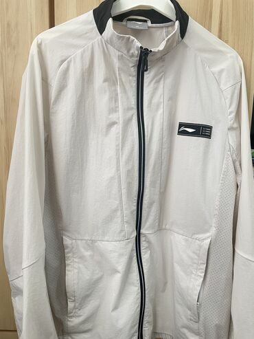Другая мужская одежда: Li-Ning Original Оригинал Размер М Li Ning Ветровка Белый цвет